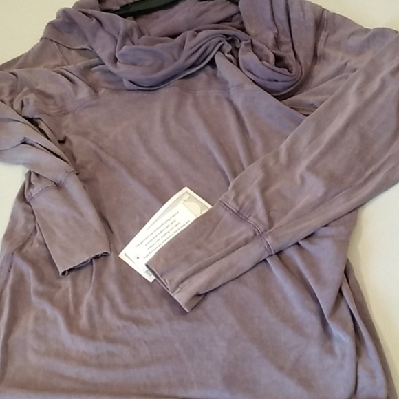 Indigo Thread Co Top. XL - Picture 6 of 6